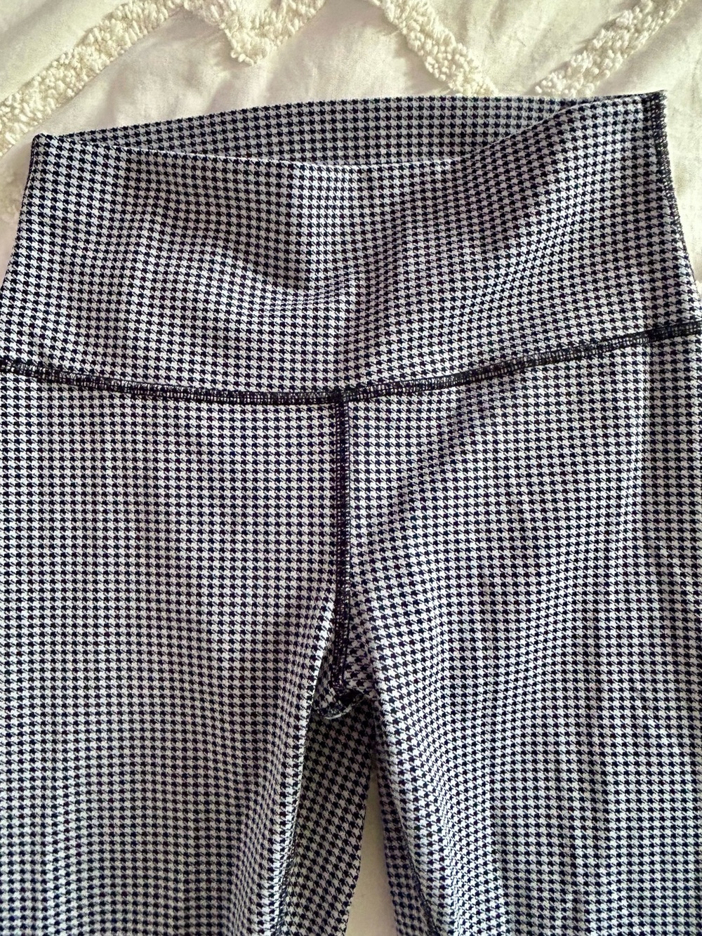 Alo Yoga Black White Houndstooth High-Waist Leggings M